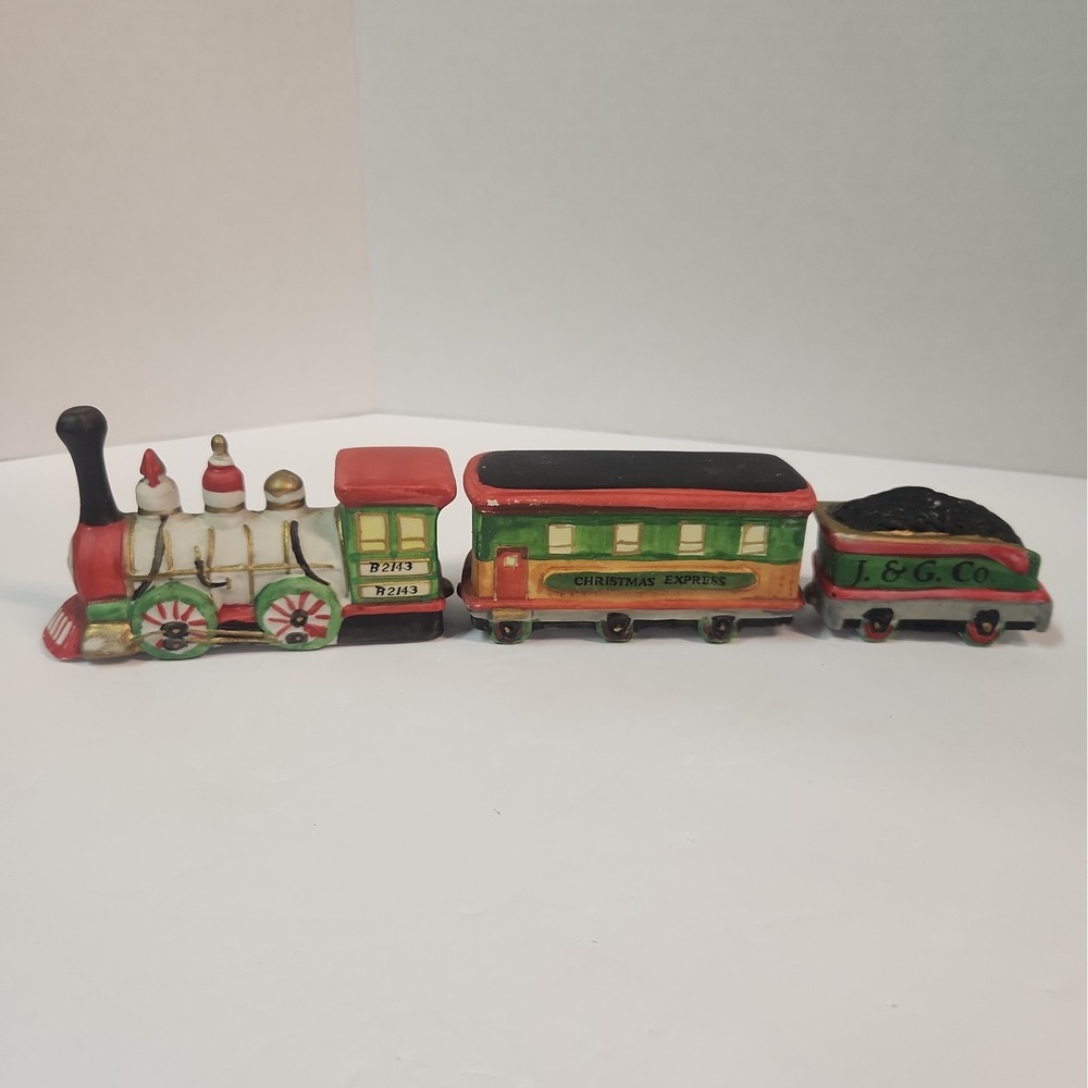 Christmas Village Ceramic Porcelain Train Lemax 3 Piece Hoilday Decoration VTG